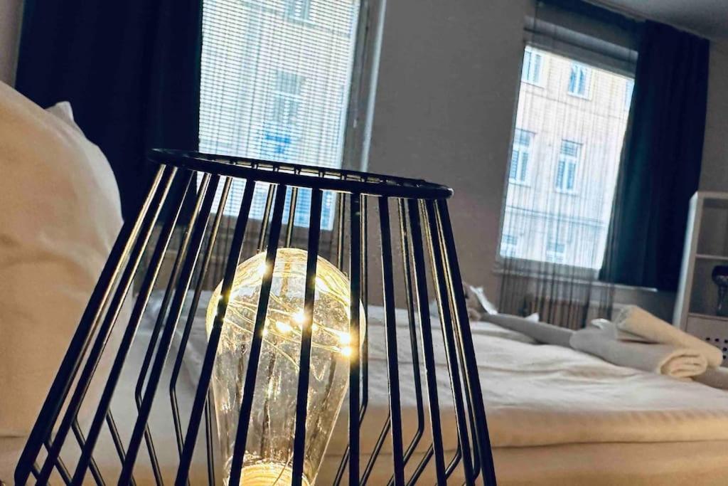 וינה 12-Fratelli Apartments Schloss Schonbrunn 10 To City מראה חיצוני תמונה