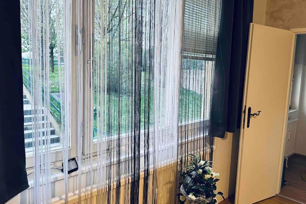 וינה 12-Fratelli Apartments Schloss Schonbrunn 10 To City מראה חיצוני תמונה