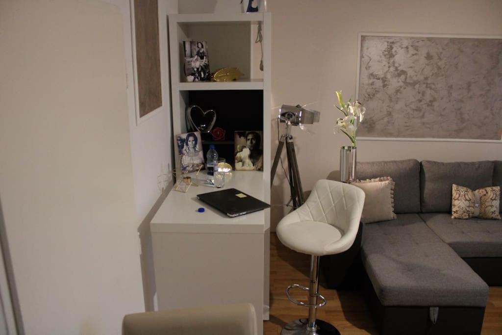 וינה 12-Fratelli Apartments Schloss Schonbrunn 10 To City מראה חיצוני תמונה